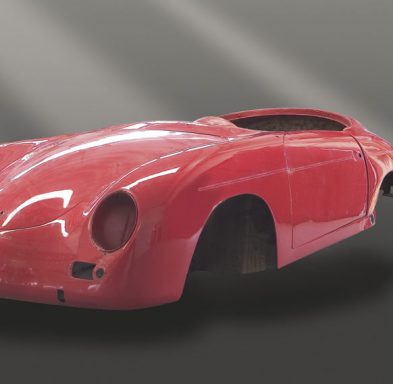 Coque voiture d’époque à traiter