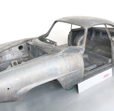 Decapaggio scocca auto