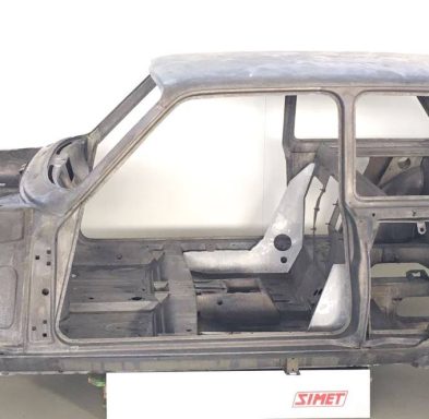 Decapaggio scocca auto